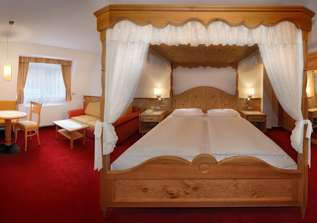 Hotel Ingram Σέλβα ντι Βαλ Γκαρντένα Δωμάτιο φωτογραφία